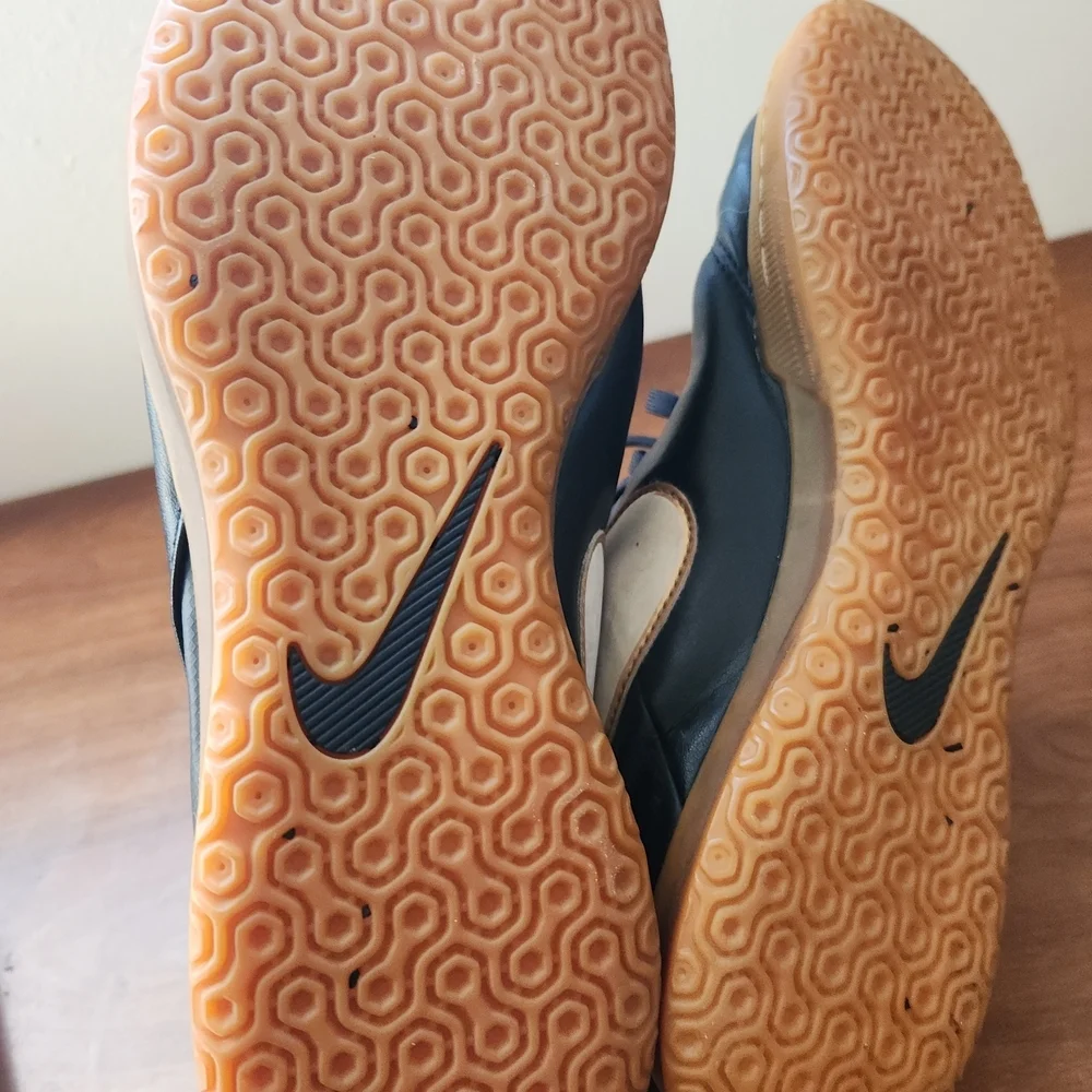 Nike Tiempox Black Tan Kids Indoor Soccer Shoes Sneakers 10